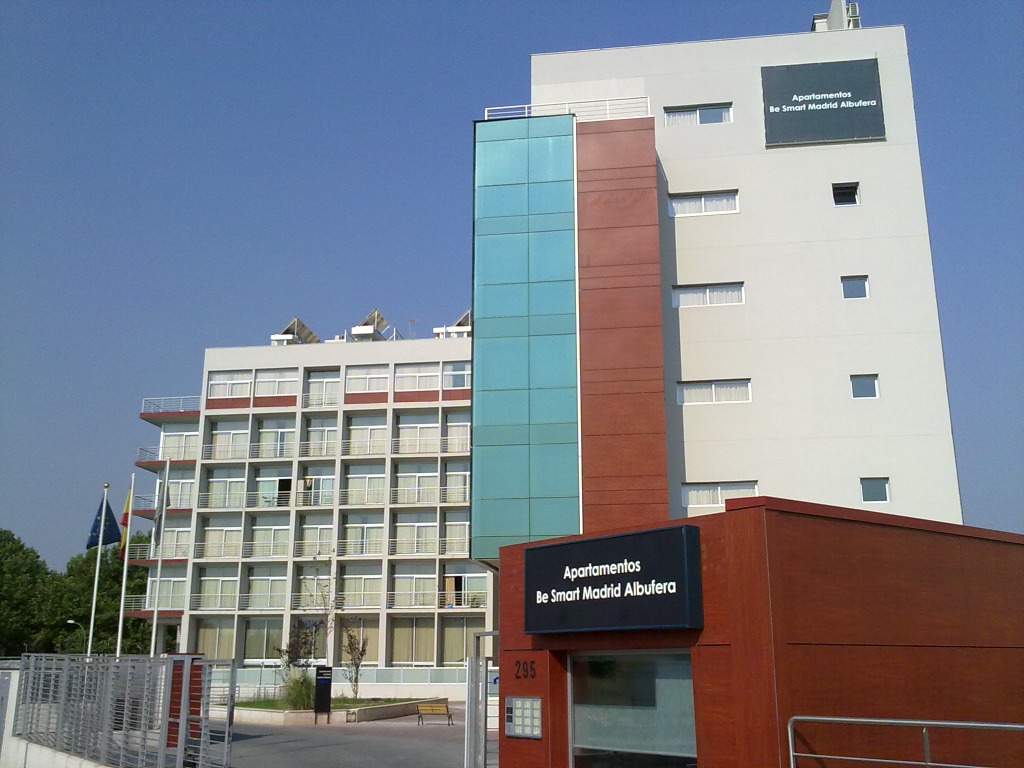 Fachada Frontal Apartamentos Be Smart